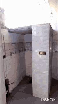 سلام عليكم
بيت في منطقة الحميدية قرب السوق الثاني مساحة 100 متر علشارع العام كامل من كل النواحي السعر 40 مليون الشراي يتصل ***********
