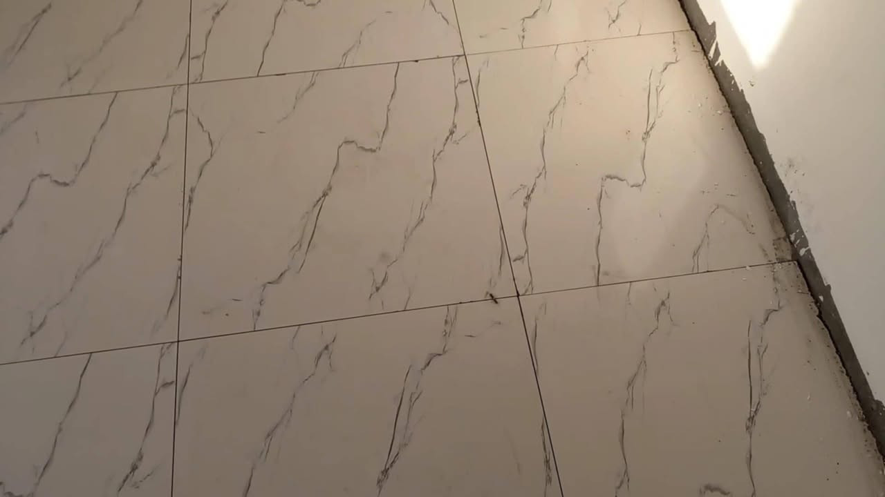 خلفه لبخ وبياض والواح بورسلين ومرمر وگرانيت  وسيراميك ارظي وجداري ودرج فر وعدل  اشتغل بالسمنت وماده اشتغل بأليزر وصلايب والتزام بل عمل متفرق حاليأ مراسله اواتصال ***********
