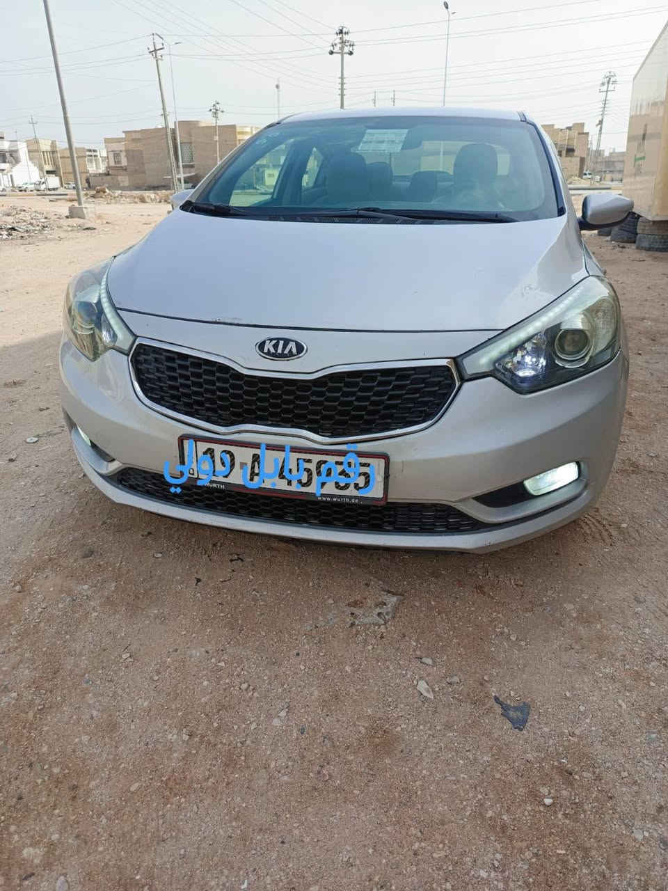 سلام عليكم فورتي امريكي موديل 2014 سياره حادثه فقط دعاميه اماميه والسونار موضح في الصور  سياره جاهزه من كلشي محرك وكسر وحداديه وتبريد وتدفئه كلشي بيه جديد مواصفات 
محرك 1800 
تحكمات استيرن 
شاشه اندرويد 
رقم كربلاء دولي 
ماشيه 108 الف 
سنويه لل27
مكان السياره كربلاء المقدسة للاستفسار الاتصال على الرقم التالي ***********
