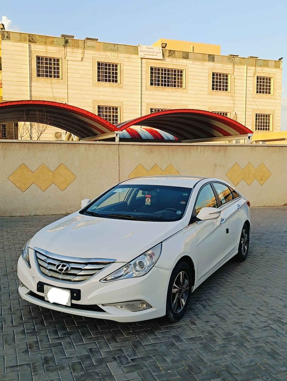 السلام عليكم سوناتا موديل 2012 وارد كوري السياره كفاله من الضربه والكصه ما عدا الصبغ ما ينكفل لان الوارد كوري معروف يجي بي صبغ من كوريا السياره جاهزه من حداديه تبريد تخم تاير كير مكينة كله خير من الله مكينه حجم 2000 خطين محور خط واحد ال بي إي رقم بصره حرف (ر) مرحلة وكامله سنويه لغاية 2026 بنهايته مواصفات السياره تحكمات ستيرن شاشه كامره خلفيه نضام ايكو اقتصادي اواكس حساسات خلفيه تدفئه تبريد امامي خلفي امرايات شفط كشنات جلد يدات ستيل هواي بيه مواصفات معروفة السعر 110 وبيه مجال قليل جدا للشراي العنوان البصرة القبله حي المهندسين رقم الهاتف ***********
