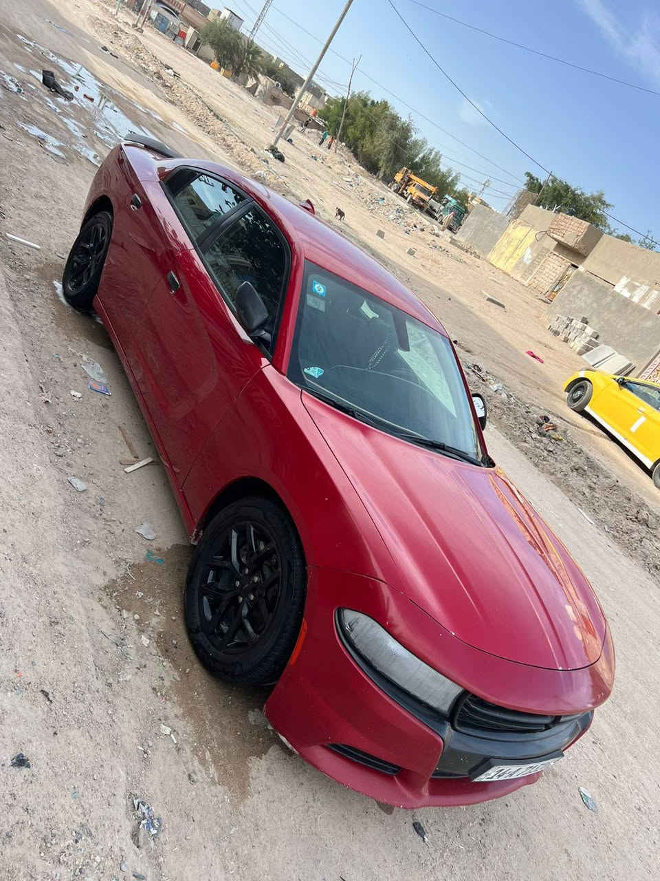 سلام عليكم
جارجر 2018للبيع 
السياره حادثها الجاملغ الامامي فقط 
رقم بصره السياره 
السعر 155
الاستفسار ***********
