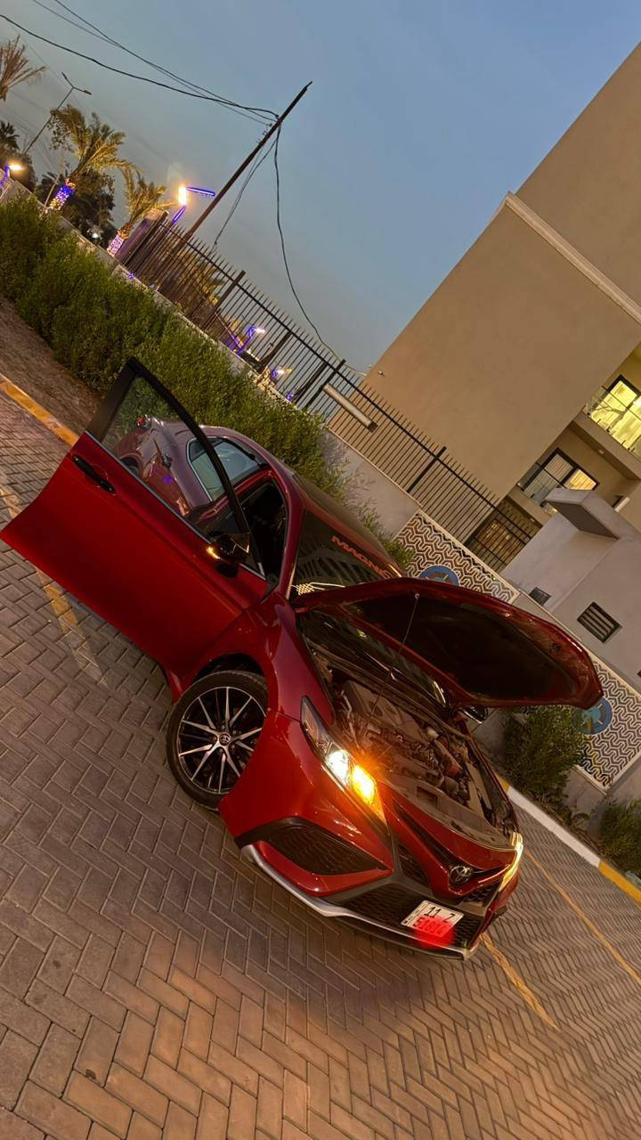 االسلام عليكم 
سياره كامري SE plus 
وارد أمريكي ع ايدي سياره من امريكه لحد الان يعني مالك واحد فقط وباسمي رقم بغداد  بانزين فقط سياره جديده وجاهزه عل وضع الشركه
الضرر قبق جنطه صبغ وجاملغ خلفي بارد باقي كفاله يعني السياره جديده صبغ قطعه وحده بس وبدون ايرباك وصور الحادث مرفقه بالمنشور
سياره جديده وشخط مابيها 
سياره محرك 2500 4 سلندر
سياره فتحه 
بصمه 
كشنات جلد تدفئه 
رادار امامي خلفي جانبي 
3 انضمه سبورت ونورمن وايكو 
مكان سياره بغداد  الكرخ السعر ٢٣٠ للاتصال ***********
