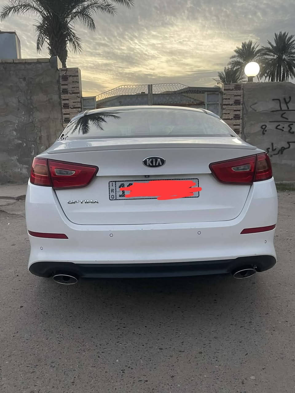 السلام عليكم 
اوبتيما 2014 شكل 15 خليجي فول مواصفات عدا البانوراما رقم بغداد الدولي بأسمي هزه جديدة  مكفوله من صبغ وتبديل بارد فقط. مكينه 2400 دوش دبل اكزوز ماشيه 155 كم 
ستيرن حرف D 
بصمة تشغيل 
بصمة أبواب وجنطه 
كامره 
شاشه 
كشن جلد بلادي 
تحكم ستيرن 
أنظمة قيادة عادي / ايكو/ سبورت 
لد امامي وخلفي 
حساسات خلفيه واماميه 
مري شفط 
ويل كب 
مكانها الأنبار الفلوجة 
السعر 148  
***********
