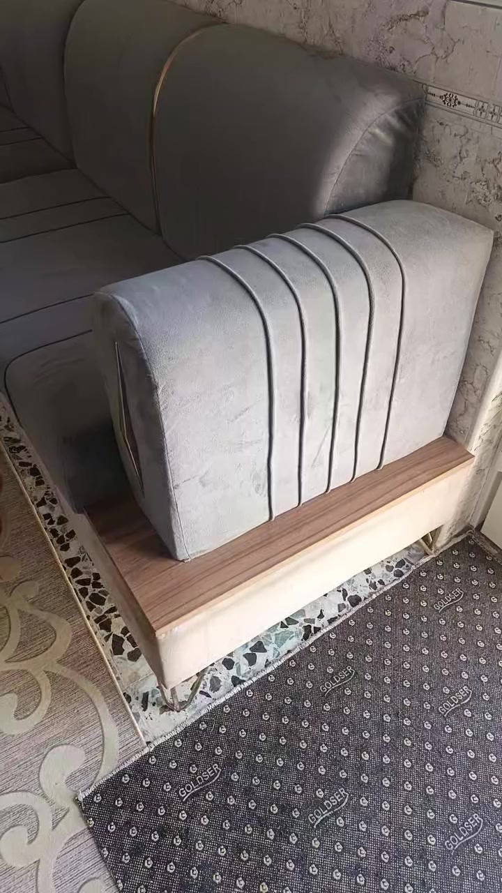 تخم تزكام طول 8عرض 4
ويا كوشات.  وطبلات.  ب مليون و500.قفل.


**إذا كنت صاحب هذا الإعلان وتريد حذفه لأي سبب، رجاءا أرسل رسالة إلى الدعم الفني**