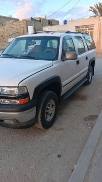 موديل ٢٠٠٢ • محرك ٥٣٠٠ • لايت زنون