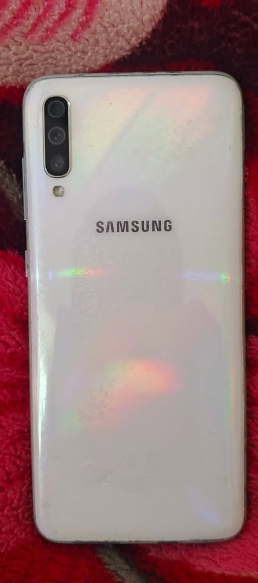 a70
ذاكره 128
عشوائيه 6 
ببجي 60فريم 
سعر 100وبيه مجال
مكان كربلاء قرب المخيم 
***********
