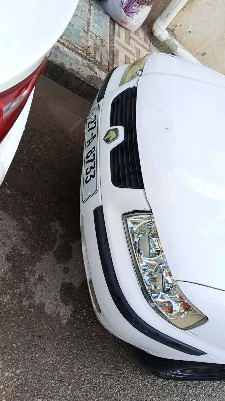 السلام عليكم سمند خصوصي رقم انكليزي ذي قار نضيفه المكان الناصريه مركز***********
