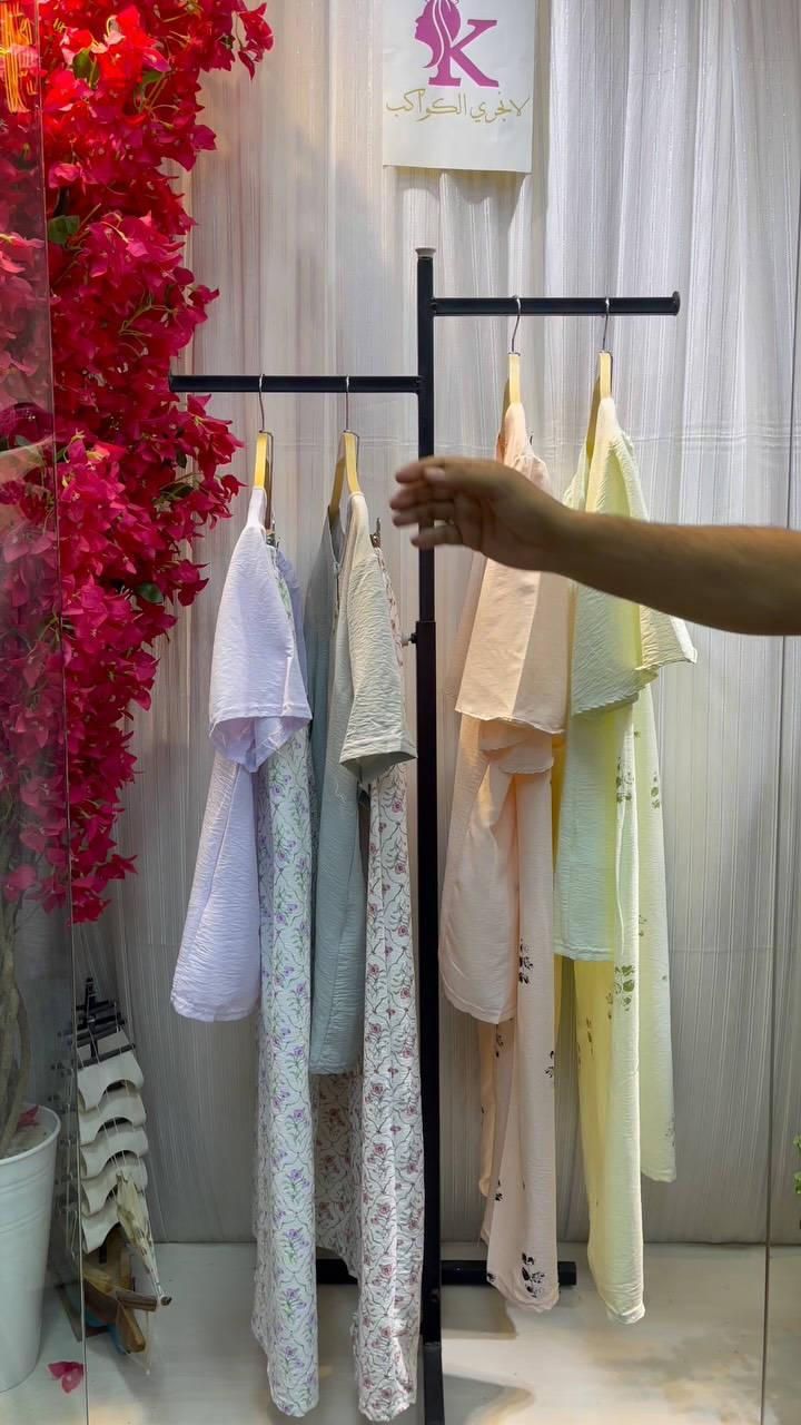 بجامات العيد 🌸🍒
السعر 20 الف 
قياسات L_XL_2XL_3XL


**إذا كنت صاحب هذا الإعلان وتريد حذفه لأي سبب، رجاءا أرسل رسالة إلى الدعم الفني**