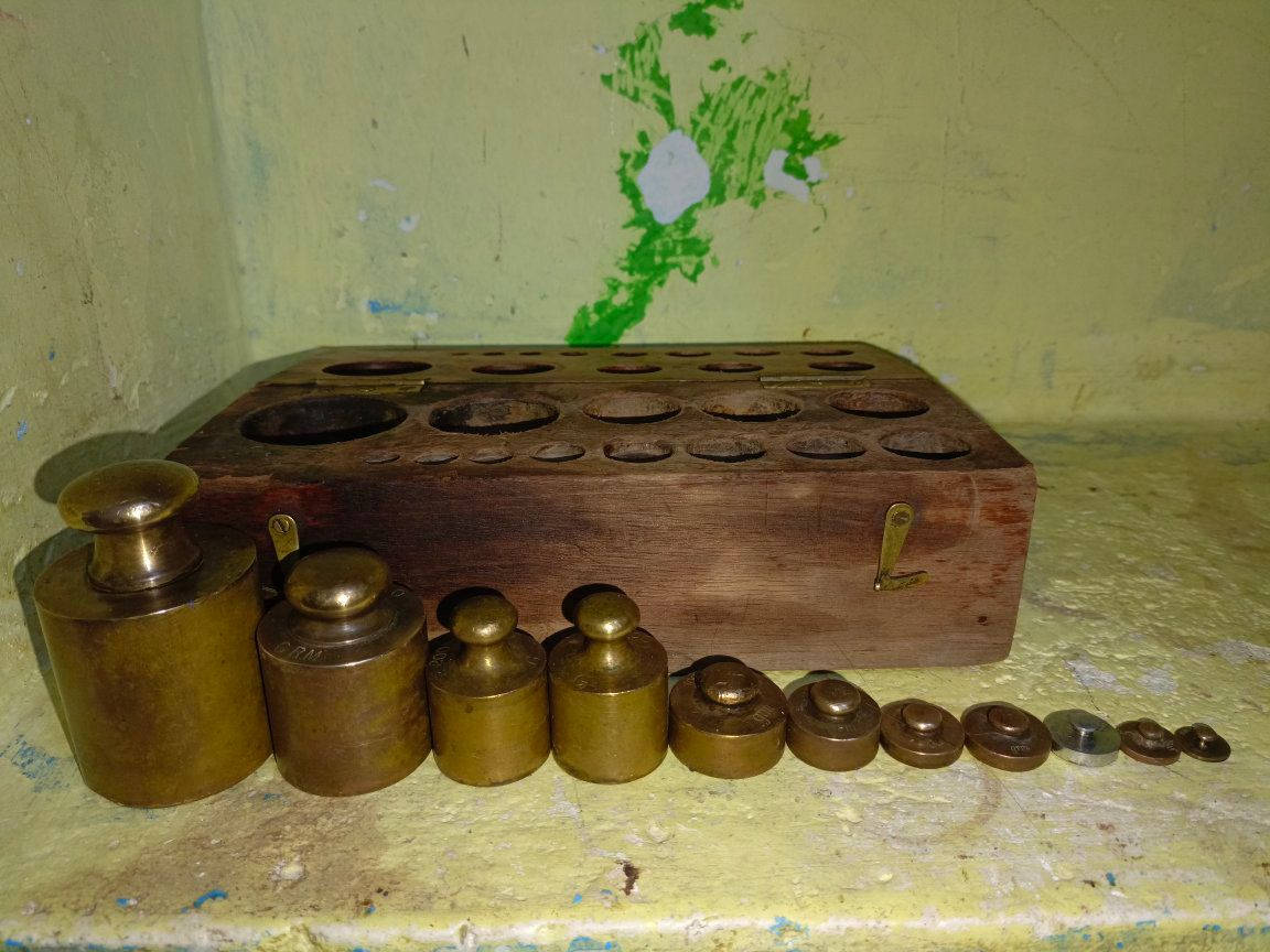 سيت اوزان نحاس ناقص قطعتين كما موضح بالصور السعر 45الف يوجد توصيل جميع المحافظات


**إذا كنت صاحب هذا الإعلان وتريد حذفه لأي سبب، رجاءا أرسل رسالة إلى الدعم الفني**