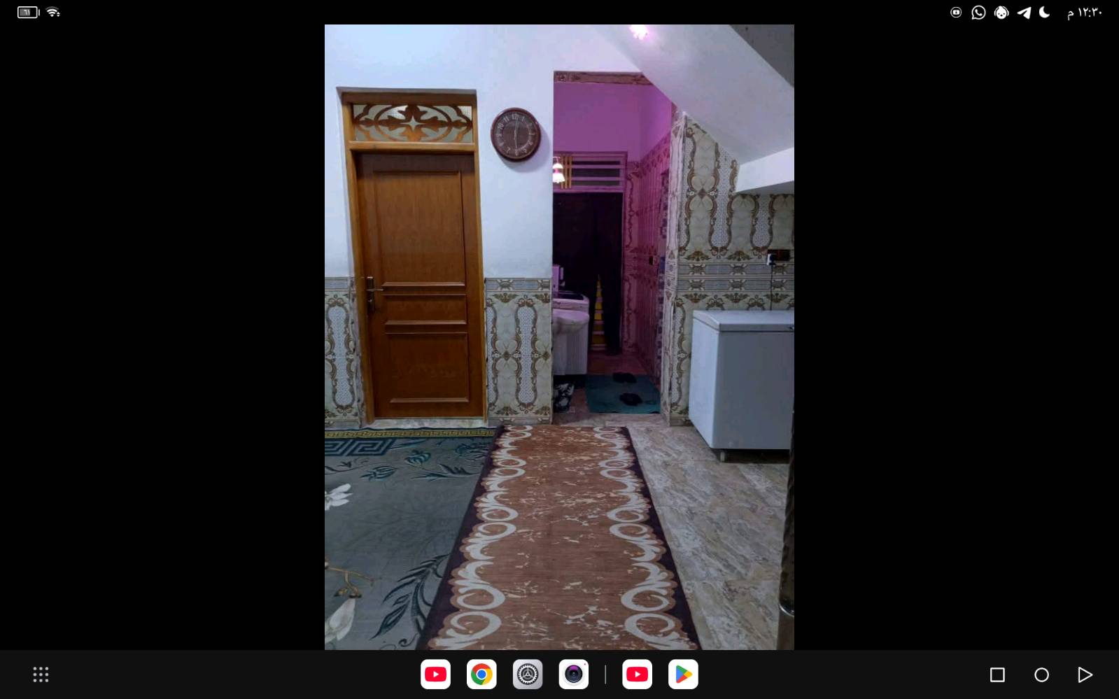 السلام عليكم بيت زراعي للبيع
بناء حديث المساحه 140 في ناحيه زديناويه شارع ابو مهدي المهندس يحتوي البيت على غرفه واستقبال وصاله ومطبخ وصيحات داخليه و خارجيه  بناء طابوگ ويوجد اطاله صطحيه علا البستان
