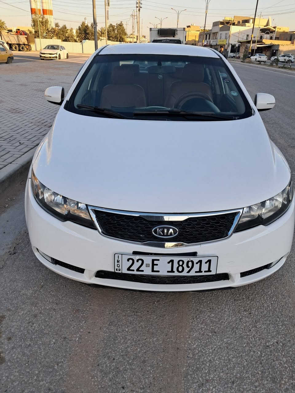 كيا سيراتو رقم جديد سنويه لل ٣١ هزه جديده سياره كامله من حداديه تبريد كيير مكينه سياره سابقن صبغ حزام او قطع مصبوغه بيه قبل لا اجدد الرقم حالين صبغته عام لون ثلجي مكفوله من الدواخل 
سياره بسمنه الي تعجبه سعره ٧٦ مكاني كربلاء *********** هذا رقمي.
