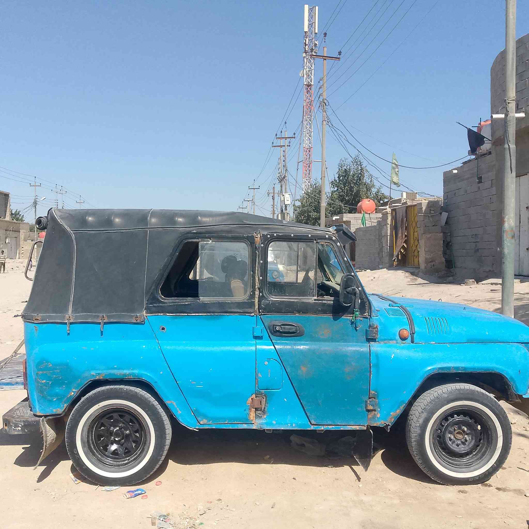 السلام عليكم واز 88 للبيع ادوات مكينه وكير فيفتي جدد تخم تاير ابو لخط باتري جديد اكس كدام جديد سياره جاهزه ع آخر حبه سعر مليونين وبيه مجال كلش قليل
***********
