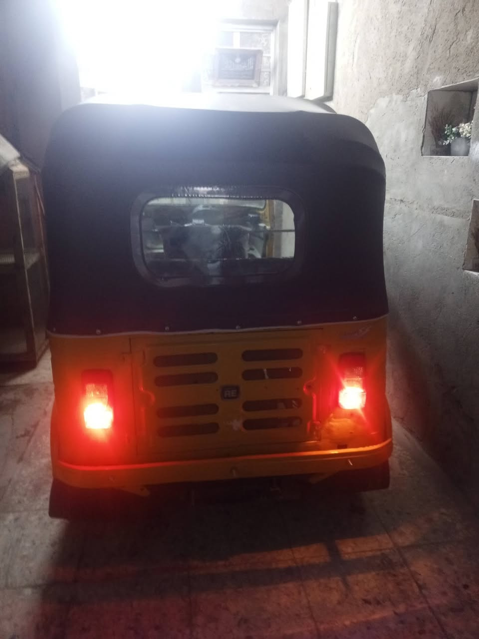 السلام عليكم تكتك 2017 للبيع رقم وسنوية بغداد بسمي تحويل وين ما يعجبك تكتك امانة الله مال عيشة تخبل ترايهة حلو نضيفة معمرة دوس وراصطة مال بدي تكتك تخبل مال عيشة السعر 5000 وبيها مجال للطيبين المكان بغداد منطقة العبيدي  رقم هاتف ***********
