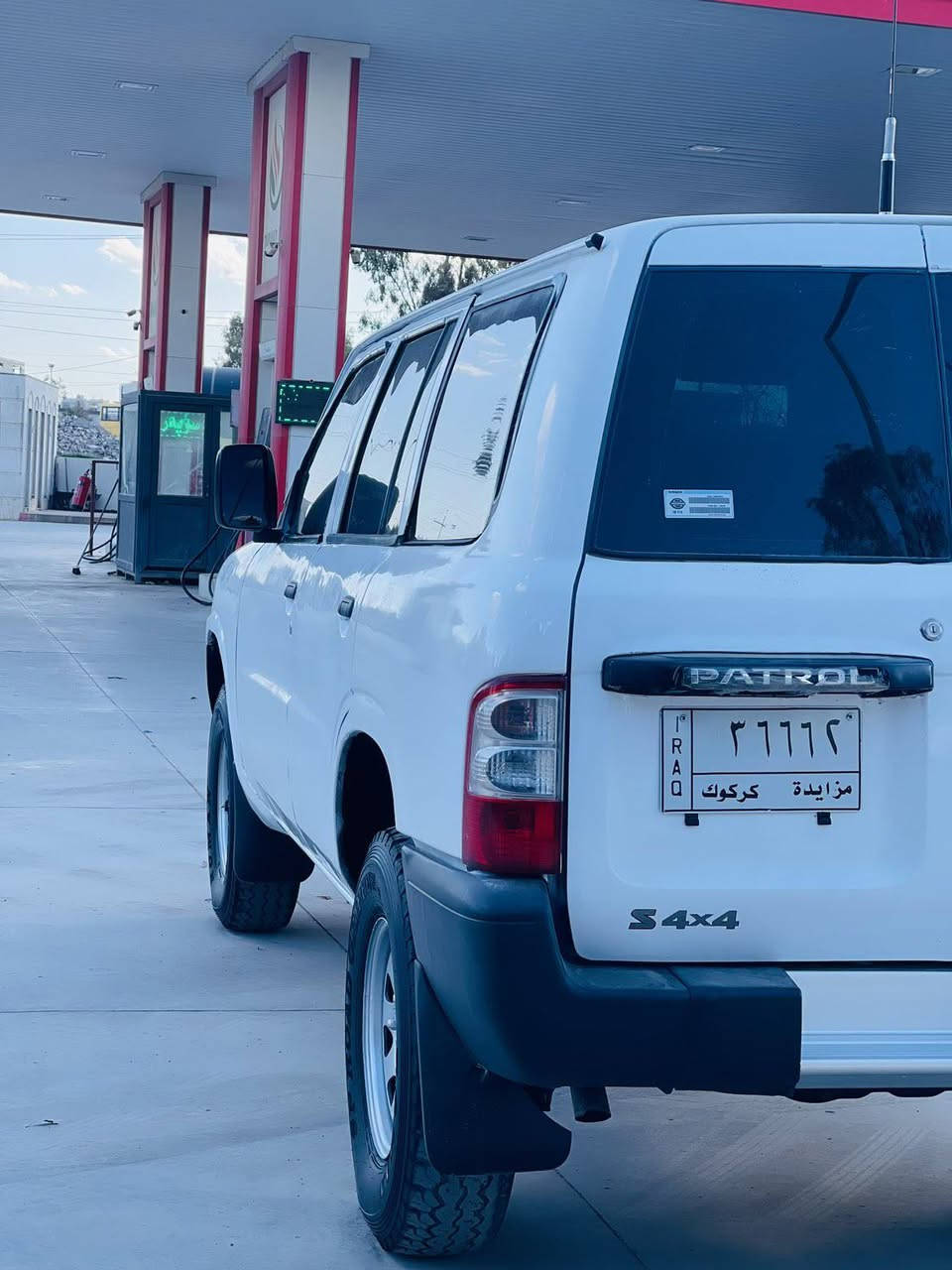 نیسان پاتڕۆڵ مۆدێل 2001 مزایدەی کەرکوک بەشەرتی وەکالە سەیارەکە عام بۆیاخە بۆجوانی کامل مەسرەف گێرو مەکینەو دەبڵ ئەکسل بەشەرت تاقم پێشو دوا تازە بەدەنو قایدە لەوی تەقیوی نیە شانسی بەشەرت بۆ مەسرەف مەگەڕێ بۆ هیچ شتێک هەموو گیانی بەشەرت سعری 57گڵا ژ.م *********** شمشمل, السليمانية
