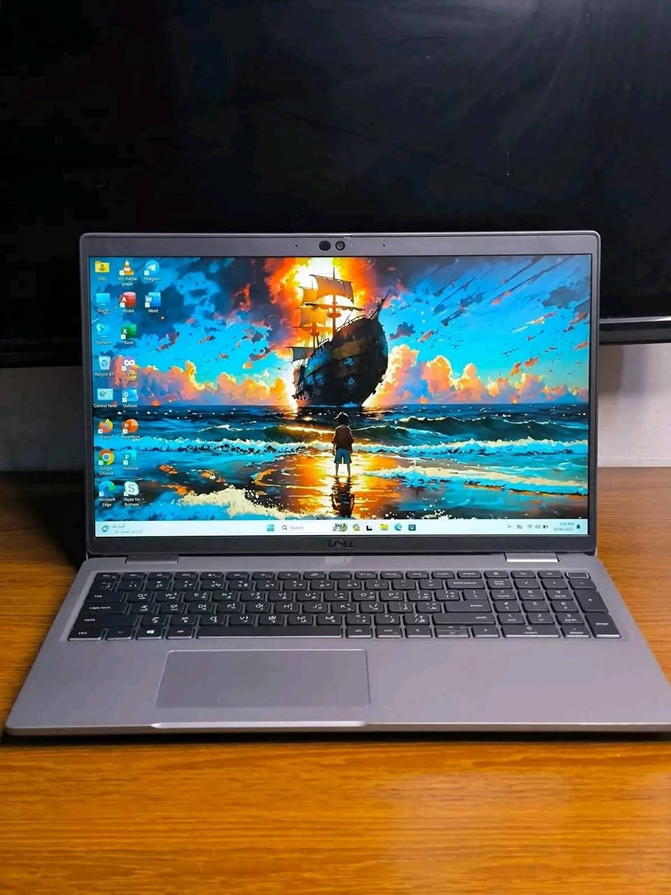 بمعالج i7 وفئة G و رام ١٦ كيكا و هارد ٥١٢  كيكا نوع SSD 
المهندسين وطلاب الهندسة والتصميم والبرمجة تونسو بهاي 
توفر حديثا
Dell Latitude 5520
كوراي سفن جيل احد عشر 11
   Core i7 - 11G
رام 16 كيكا DDR4 
هارد 512 كيكا SSD m.2 
كرت  شاشة داخلي  انتل  كرافكس 8 كيكا
Intel UHD GRAPHICS 630 - 8 GB
حجم 15.6 فول اجدي 
كيبورد  عربي انكليزي 
 ملحقات الجهاز
1- شاحنة الاصليه
2- حقيبة لابتوب
3- ماوس لابتوب


**إذا كنت صاحب هذا الإعلان وتريد حذفه لأي سبب، رجاءا أرسل رسالة إلى الدعم الفني**