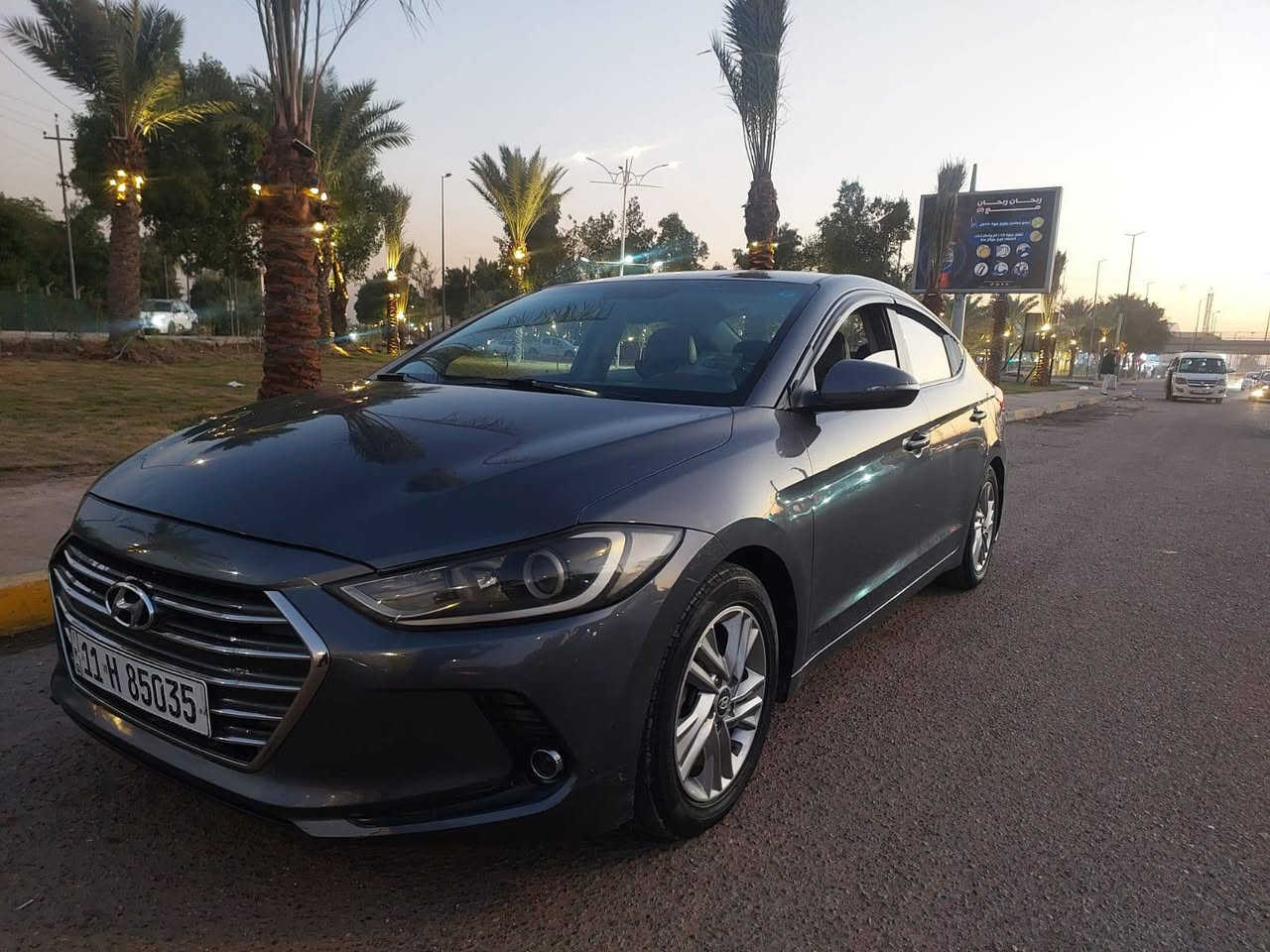 سلام عليكم الانترا 2018  خليجي بغداد بسمي كير مكينة جدد  تخم تاير صدر امامي وخلفي جديد وشاشة تحكمات استيرن  السياره فول ما عده الفتحه  داخل اسود كشنات جلد تنتة لايلون اشاير مري جام شفط حادثها بيهه طخة بسيطة صفحت الايمن خشم الاجاملق والرش بيند وجاملق بيهه قطتعين بدون دواخل اخوان السيارة ماشية 87 سنويه لل 30 بسمي شخصين السياره بل عافيه الي ياخذهه والسياره احلى من الصور واني مستعجل عل بيعتهه    السعر 114 وبيهه مجال ابشي بسيط العنوان.  بغداد شهداء البياع الشراي يتصل  الرقم  ***********
