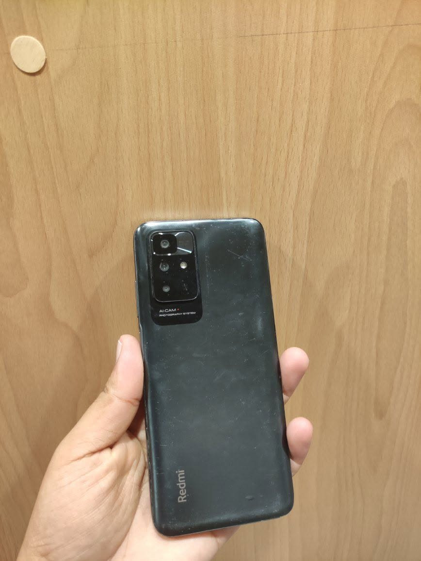 ريدمي نوت 11 ذاكره 128 بطاريه 5000 دبل خط يشغل امنيه واثير مابي اي عطل السعر 95 نهايته مكاني حله 
***********
