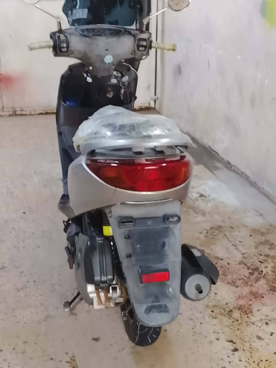 السلام عليكم هاي الدراجه جديده بلاديه بريز دراجه مال رمبه يعني احله من الصوره السعر واحد و 100وبيهه مجال بصيط العنوان الدوره ابو دشير هاذه رقمي *********** متواجد واتساب
