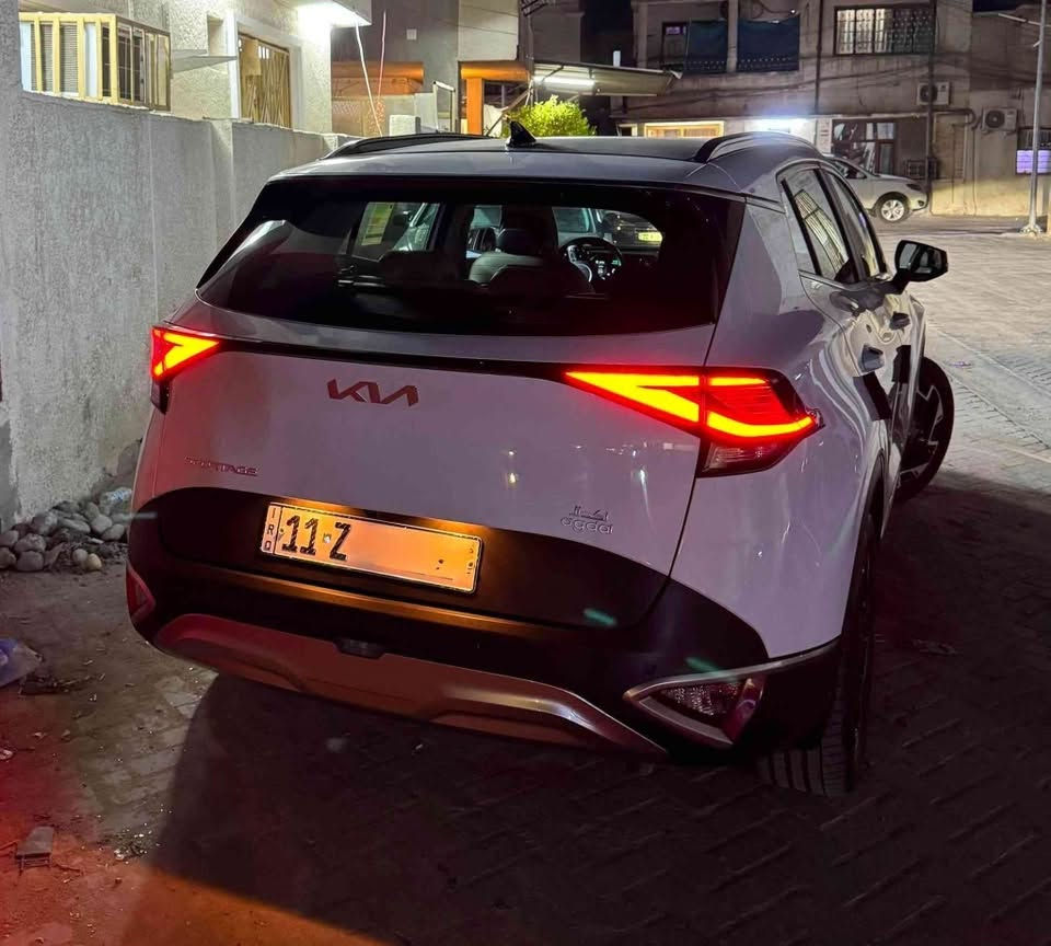 سياره سبورتج للبيع ٢٠٢٥ فول بانوراما ماشيه ١٠ الالف للسعر ٢٢٥ وبيها مجال للتواصل مع رقم ***********
