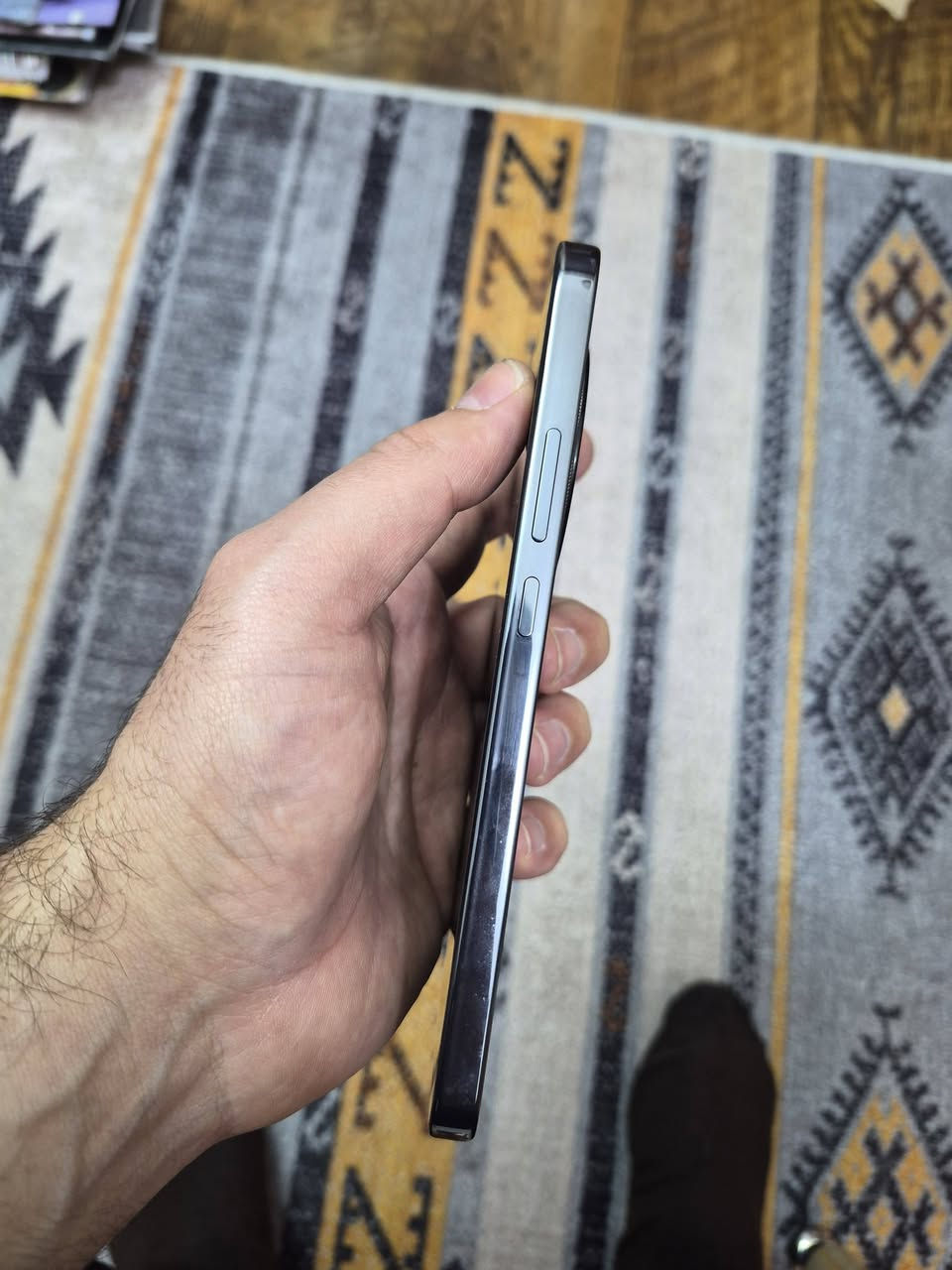 السلام عليكم.. هونر اكس ٩ دي كامل المحلقات ذاكرة ٢٥٦ .. مستخدم قليل ومكفول من كلشي السعر ٣٢٥ الف قفل مكاني بغداد ***********
