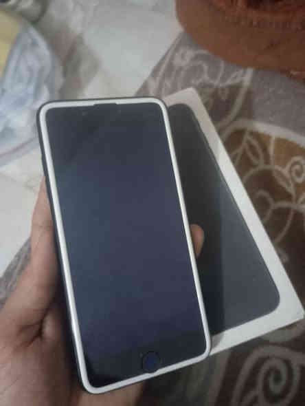 السلام عليكم 
ايفون 7 بلاص للبيع 
بطاريتة شوي تعبانة 
للبيع ب45 الف 
مكاني كفائات العبيدي 
***********
