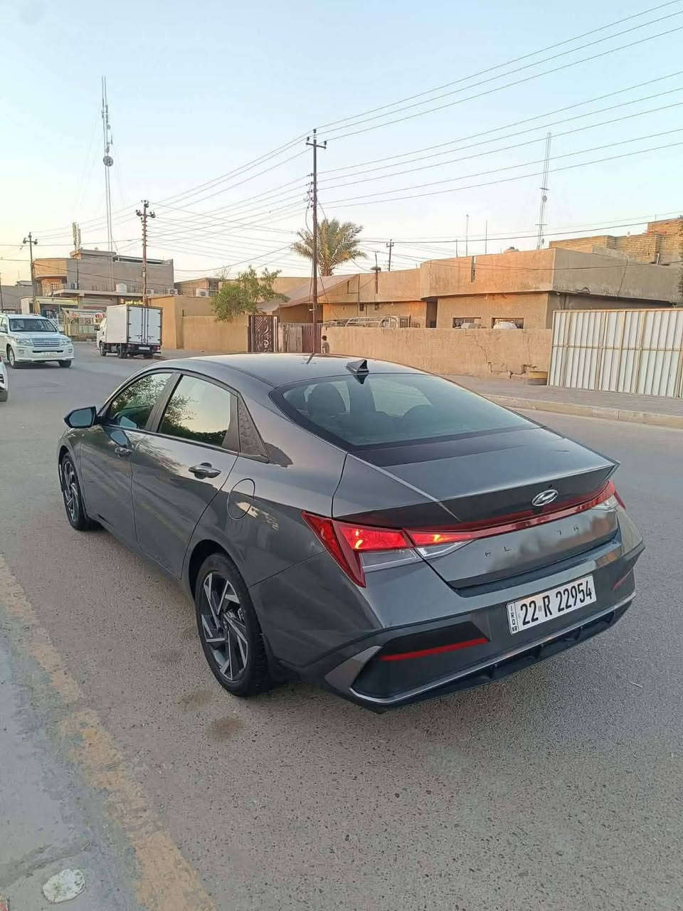 هونداي النترا للبيع موديل 2025 رقم اربيل الجديد
لون اسمنتي  دخول جديد  الحادث صبغ بنيد نفسه مصلح  بدون دواخل بدون ارباك
المواصفات 
بصمه + بصمه ابواب 
تشغيل عن بعد + داخل اسود بلاك 
شاشه الكتروني 
لد نهاري + لايت زنون 
فول تحكم استيرن
ثلاث انظمه قياده
رادار امامي مع رادار جانبي 
ويل كب توقف ذاتي عنده الاقتراب 
محرك 2000 دوش بانزين فقط
وباقي المواصفات المعروفه 
مكان السياره بغداد 
الهاتف ***********//***********
