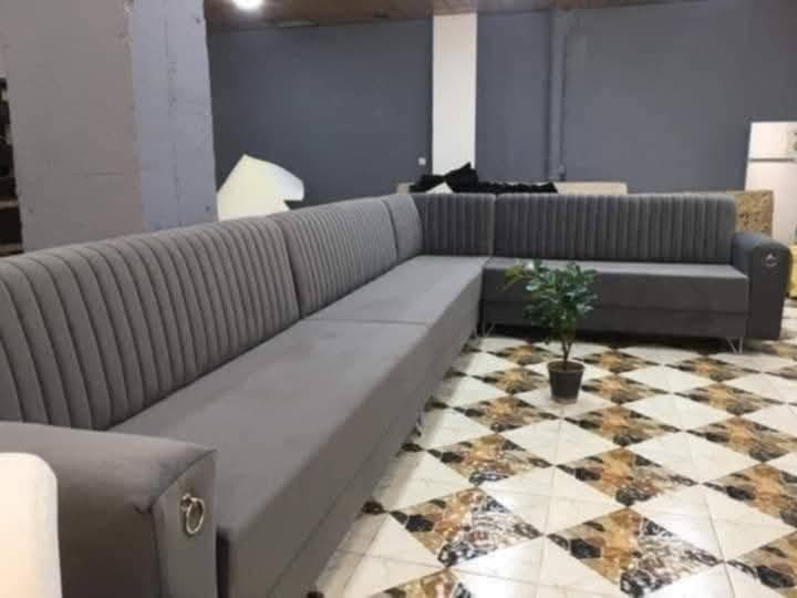 السلام عليكم ورحمه الله وبركاته شغل جميع الموديلات متاحه وكل عام والجميع بخير من معمل الرائد للدوشمة الدواوين وتخامة وغرف النوم وأبواب الخشب 
للاستفسار الاتصال على الارقام التاليه ***********
***********
الارقام بيها واتساب
