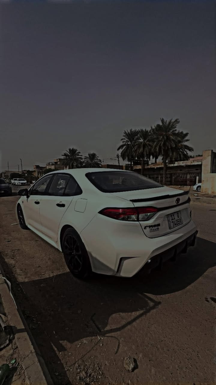 السلا عليكم تيوتا كورلا هايبرد 
موديل 2024  
فئة السيارة GR SPORT 
سيارة داخل احمر واسوي رياضي 
ختم GR SPORT على المقاعد وحزام الأمان
سيارة ماشية 42000
السيارة نظيفة جداً
اربع كامرات محيطية 360 درجة
السيارة بيها باب خلفي ايمن مبدل مبلادي تفصيخ نفس ال لون بدون صبغ باب وربع باب الصدر عكس السائق الأمامي تعديل بارد فقط وأقل وبيها نهاية هلال الجامعة صبغ فقط 
غيرهن السيارة بشرط كير مكينة 
صدر تبريد تدفئة 
محرك السيارة 1800cc هايبرد 
السعر 170 وبيها مجال واني خادم للطيبين 
العنوان بلديات شارع المصرف 
رقمي واتساب ورصيد 
***********
