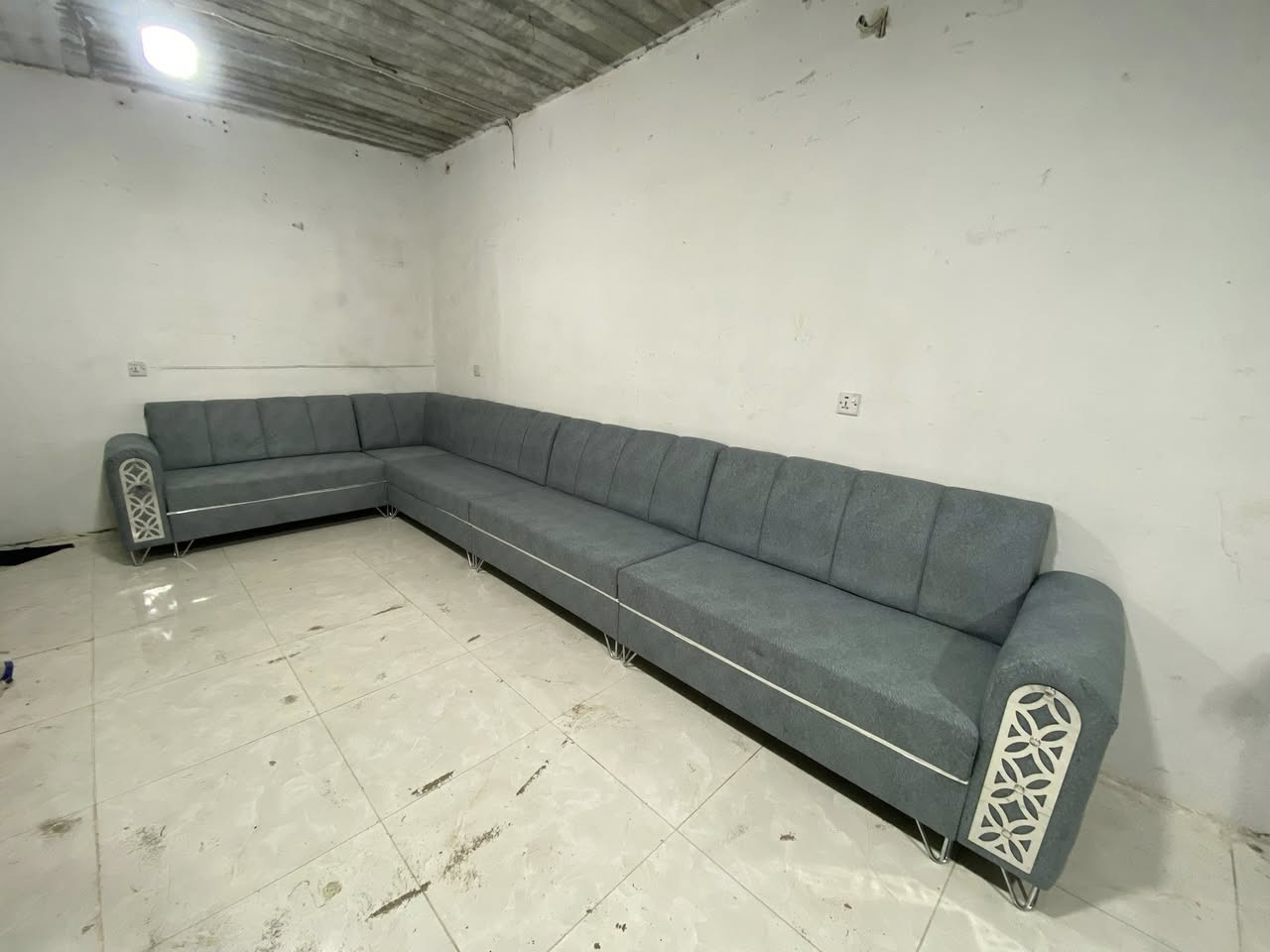 تخم حرف 10L نفرات متوفر توصيل داخل اربيل سعرو خاص تواصل علي واتساب ***********
