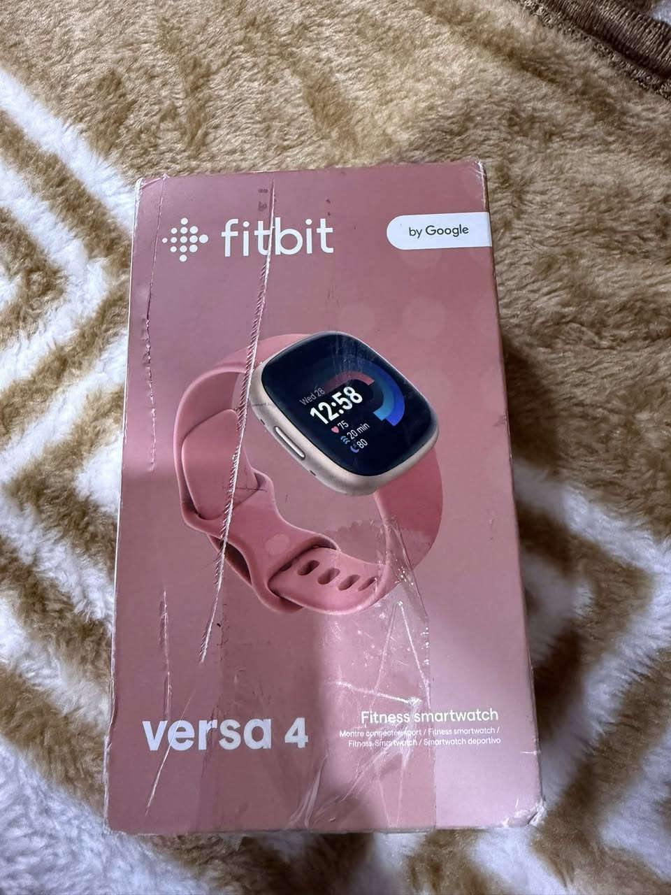 متوفر جميع أنواع الساعات الخاصة بشركة فتبت (Fitbit ) كل ساعه وسعرها دز الصور خاص واني 
ادزلك السعر 
متوفر توصيل لجميع المحافظات


**إذا كنت صاحب هذا الإعلان وتريد حذفه لأي سبب، رجاءا أرسل رسالة إلى الدعم الفني**