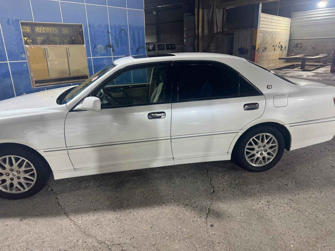 جنون ملكه موديل 2000 كفالة 
دخول جديد رقم بصره
تحويل مباشر
مزاد  مزاد 
مكينه فيفيتي ام الكلاص 
فتحه 
داخل بيجي
سياره كلش جديدة
مشي 🇯🇵اليابان فقط
السعر 150 وبيها مجال
العنوان البصرة
‏‪***********‬‏
