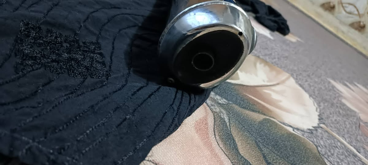 السلام عليكم صالنصه كاتم للبيع جديده ام الدرع  السعر 30 وبيهه مجال ***********
