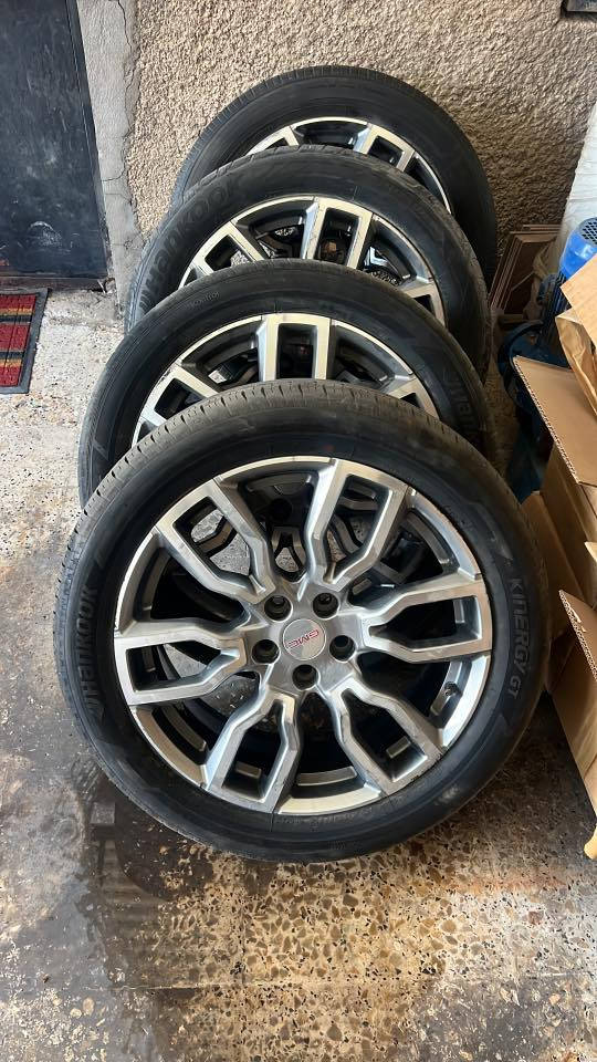 تخم ويه التايرات 
تيران دنالي حجم ١٩ 
للبيع 
***********
