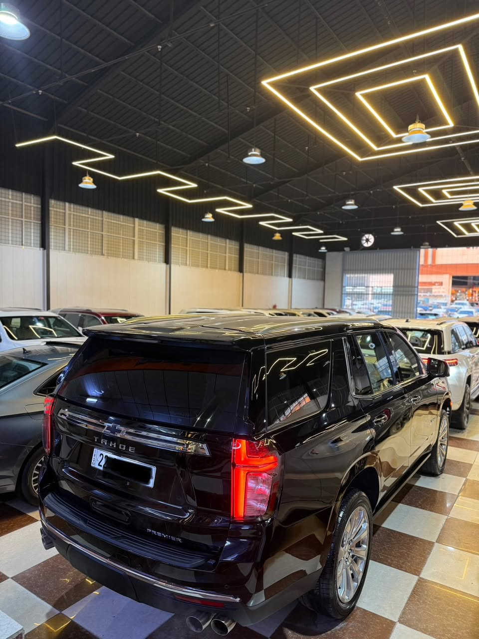 سلام عليكم 
تاهو ٢٠٢٢ برايمر شركة منصور
فول مواصفات 
سيارة بدون صبغ بدون تبديل كير محرك شرط
مواصفات :
كشنات جلد 
كشنات تدفئة 
كشنات كهرباء
كشنات تبريد 
ثلاث شاشات 
تشغيل عن بعد 
صندوق كهرباء
اربع ابواب بصمة
جكات 
فورويل 
كيج الكتروني
بنوراما
خمس كامرات
داتاشو
وبقيه المواصفات المعروفه فول فول…

للاستسفار :
*********** متوفر واتس
