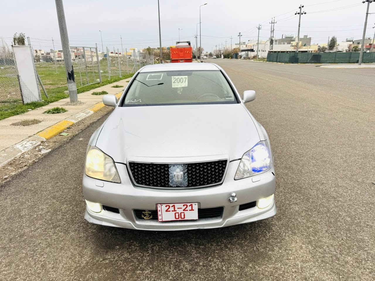 سلاوخوالەهەموولایەک
شاینە بڕاوە  184  مۆدیل 2007 بەسمە ڕەساسی 
هەمووگیانی بەستراوە  بێ تەقەو بێ ڕەقە ڕۆنی گیرو مەکینە گۆڕاە 
چاور تایەو ویلێ لۆک لۆکێ لەسەرە 
جامی دووا پیش هەڵگیراو هەمووگیانی بەشەرت 
شوین ./چەمچەماڵ 
ژ.م "../***********
