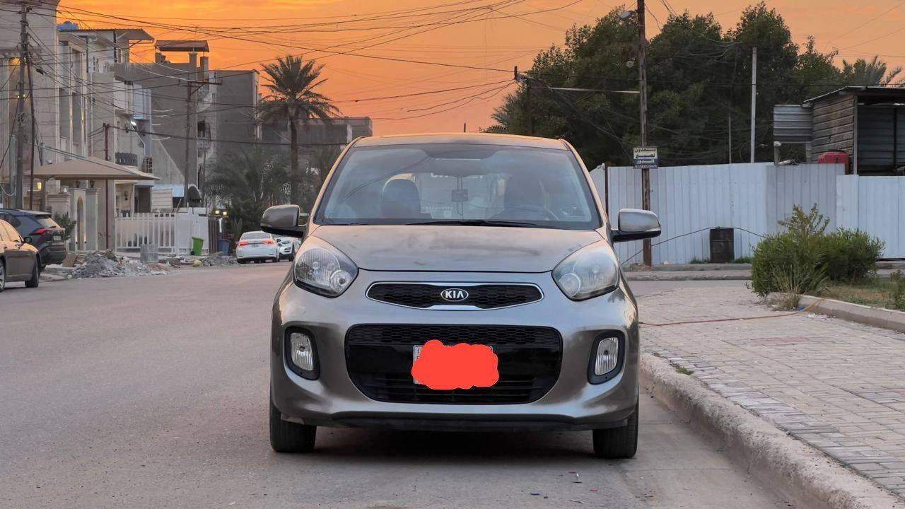 🚗 كيا بيكانتو 2016 فول مواصفات
✨ المواصفات:

🎀 كشنات جلد

♦ بصمة ابواب

🔺اللون   (فيلي)

🔹 بصمة تشغيل 

🔹 المحرك: 1.2 ف (أقوى فئة .اربعة سلندر)

🔹 الكير: أوتوماتيك

🔹 فتحة سقف 

🔹 ويل كروم رياضي  مميز

🔹 الممشى: 67 ألف فقط قابل للزيادة  ✔

✔ كامرة خلفية  + بلوتوث

✔ تحكم من الستيرن

🔺مريات جانبية شفط 

✔ حساسات خلفية

✔ تكييف بارد ثلج

♦حداديه صدر امامي وخلفي مكفولات من اي صوت كد ما جديدات  سيارة جاهزة على اخر حباية وبل عافية على الياخذها

🚘 استخدام بيت ممتعوبة السيارة وداخل مالتهه صاجي  كلش لطيف

السيارة رقمها بغداد سنوية لغاية 2031 

ملاحظات ♦

السيارة بيهه،قطعة صبغ فقط الجاملغ الامامي الايسر اثر طخة بسيطة نحك بيهه الصبغ وصبغته وطخات بسيطة اصلا ممبينات بس وحدة شوية مبينة بل باب الورة  وبارد واحد بل باب الخلفي عله كد 3اصابع بدون صبغ 

***********

السيارة مكانها كربلاء (حي الحسين)
