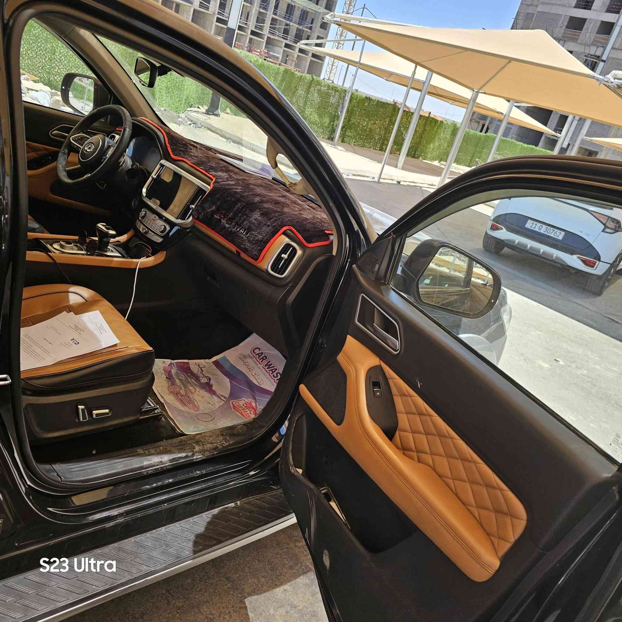 كريت ول باور صيني موديل 2021 بانزين للبيع فول الفول 
المواصفات : 

- ٤ كامرات 

- رادارات ٣٦٠ مع نقاط عمياء 

- حساس امامي خلفي 

- نضام المحافظه على المسار مع مثبت سرعه تفاعلي 

- لايت زنون عالي ناصي و الخلفي ليد 

- مقاعد جلد و كهرباء للسائق و الراكب مع تدفئه للمقود 

- شاشه لمس و تدعم الابل كار بلي و الاندرويد اوتو 

- عدادات دجتل مع ٣ ثيمات للعدادات 

- دفع رباعي مستمر مع دف لوك و نضام النزول من المنحدرات و ٣ وضعيات قياده ( سبورت ايكو نورمال ) و دبل خفيف 

- محرك ٢٠٠٠ توربو و كير ٨ سرعات zf مع وجود شفتات للتبديل خلف المقود 

- اوتو بارك مع اوتو هولد 

- مانع تصادم امامي 

- تشغيل عن بعد 

- 

- منافذ طاقه و يو اس بي و فيش كهرباء 

- شاحن لاسلكي 

- سيارة جاهزة من كلشي كير مكينة تبريد


**إذا كنت صاحب هذا الإعلان وتريد حذفه لأي سبب، رجاءا أرسل رسالة إلى الدعم الفني**
