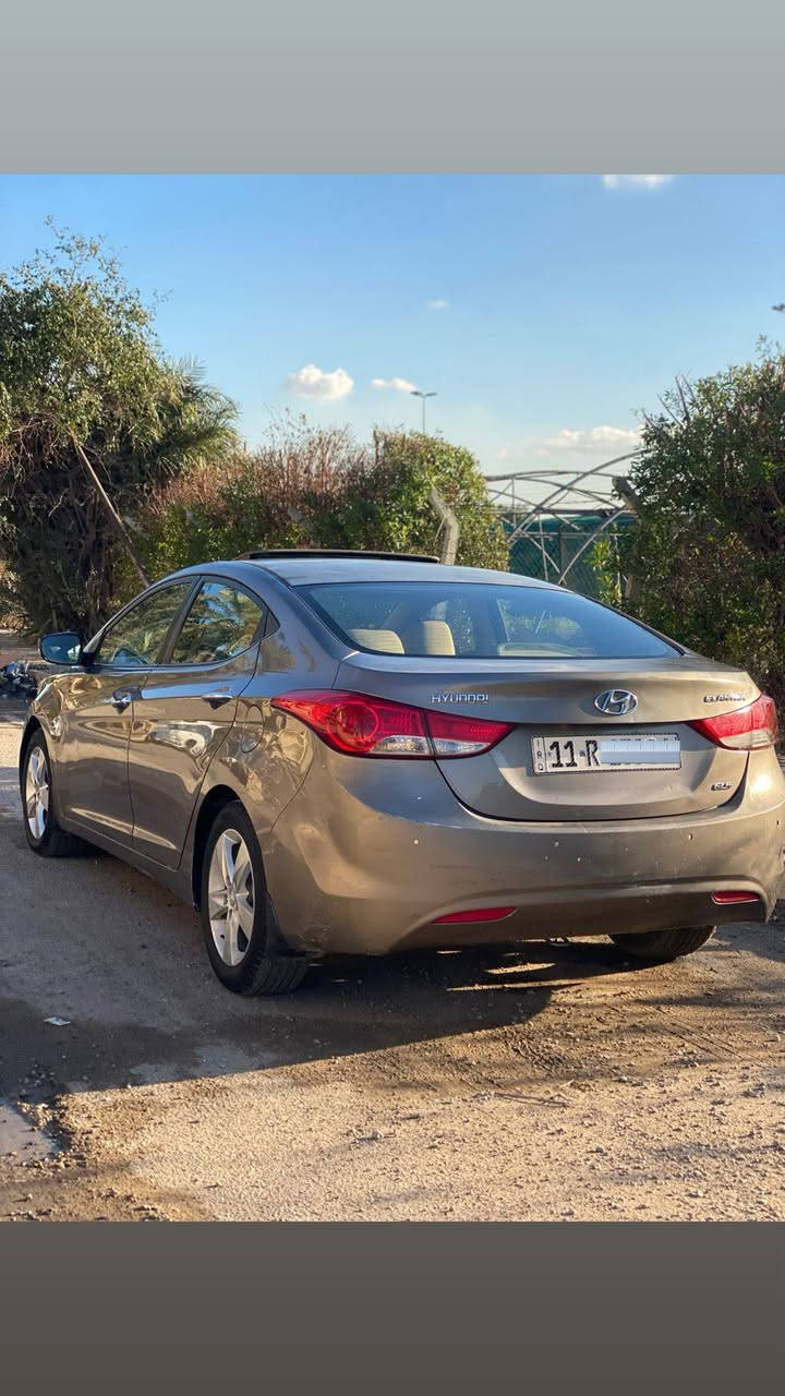 السلام عليكم النترا 2014 خليجي رقم بغداد الجديد بأسمي عارضه $114 وبيها مجال سياره فول مواصفات 1/1 بيها باب صبغ اثر طخه بسيطه مكينه 1800 دوش المرغوب مكينه وكير كفاله عامه من فتح ومن كلشي سياره جديد ماشيه قليل ما بيه اي نقص جاهزه من كلشي تبريد ثلج 🧊 تخم تاير جديد حداديه امامي خلفي جديد السياره جاهزه وجديده مواصفات الفول المعروفه بالخليجيي
بصمه / تشغيل وابواب /فتحه بالسقف / فول تحكمات /شاير بالمري / داخل لونين حمصي / وبعد باقي مواصفات مكان السياره بغداد الخاص مغلق 🔏 الاتصال بالرقم :***********
