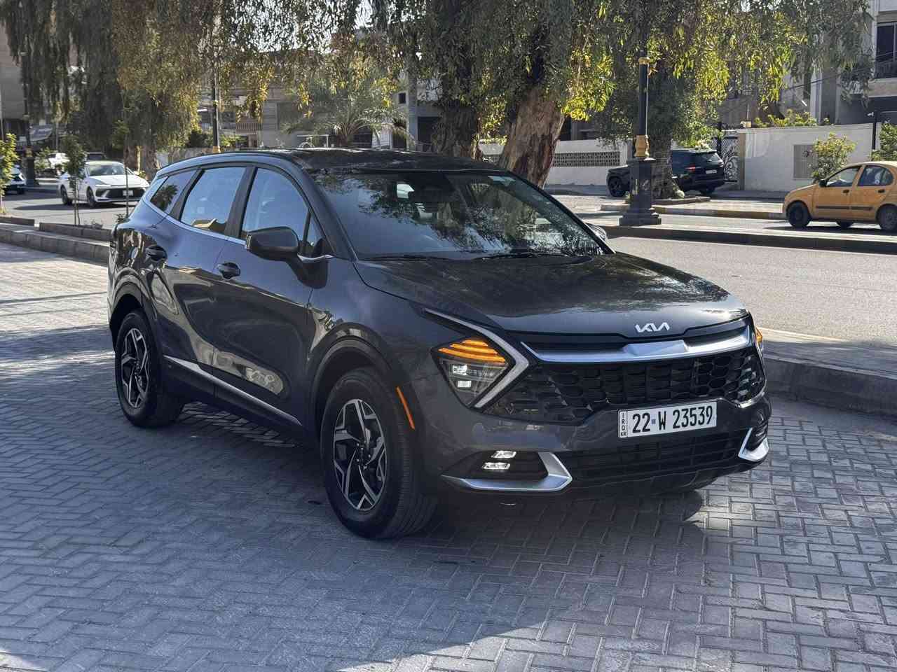 السلام عليكم سبورتج شكل جديد موديل 2024 محرك 2500 مواصفات السياره نص مواصفات سياره بدون صبغ فقط بارد بيه بدون دواخل صور حادث بلمشنور سياره رقم اربيل تريد تحويل او وكاله مكان سياره الكاظميه شارع اكد الاتصال ***********
