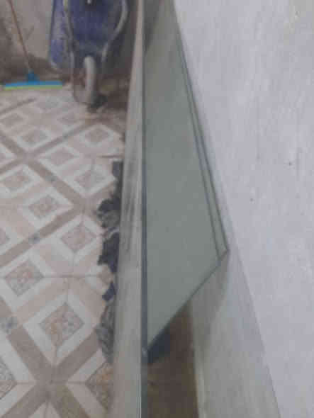 سلام عليكم عندي جام البيع ٣ قطع عشره مليم قيم اخذ ماختلف وياك بسعر مستعجل مكاني الزعفرانيه يم عمارات سعيده *********** بغداد
