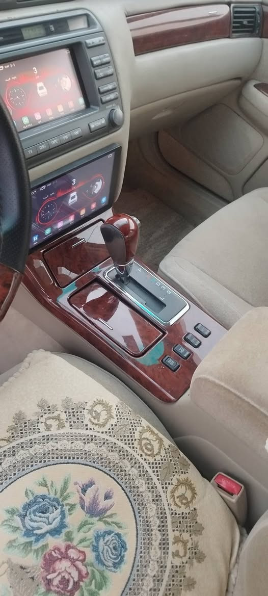 ملكه للبيع 2001كرستال مكفوله 4دكم ديفور كبير كشن كهرباء استيرن كهرباء تبريد خلفي رادار سياره جديده سنويه اخر 27 (وكاله فقط)السعر 110الستفسار واتساب اتصال ***********
