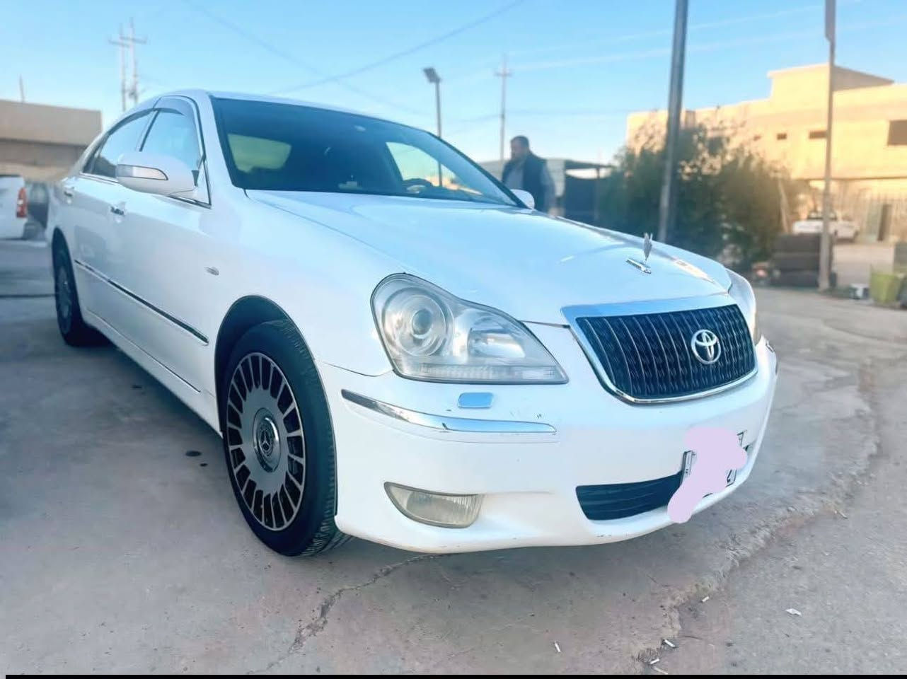 السلام عليكم ورحمة الله
أدوات _ أدوات 
سياره ماجسته مكفوله كصة سطح قماره فقط سياره جديده جداً ماتصرف عليه الف دينار ويل مارسيدس مشدود جديد جوبلسات السياره حداديه بلاديه جديده مواصفات محسن داخل اسود ملكي 
جنطه شفط 
مري شفط 
رادارات 
كامره 
حساسات من جميع الجوانب 
تحكم زنون بجم اصلي 
تدفء تبريد 
عكرب سلايت 
شاشه كبيره 
كامره بلادي 
كشنات اوتو خزن كهربائي 
جام اوتو 
تحكم جام وجنطه واناره من البصمه 
بردات اصليه سحب 
علامة كراون عند فتح الأبواب 
جهاز أناره داخلي كراون اصلي 
سياره مال جناي متعوب عليهه 
السعر 60
المكان صلاح الدين  قضاء الدجيل 
الاستفسار الرقم ***********
