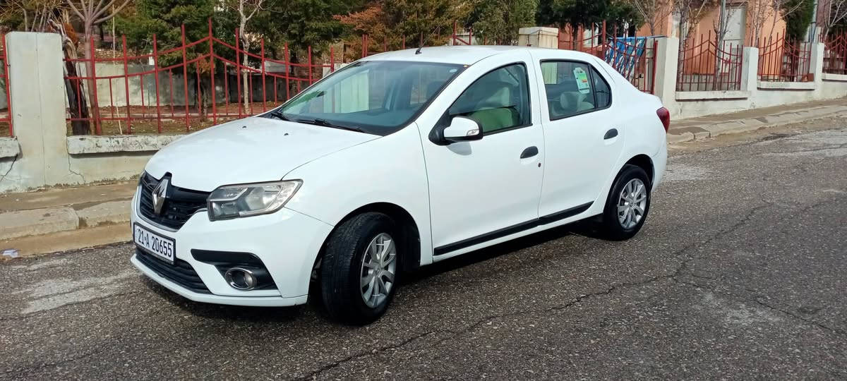 سلاوی خواتان لی بیت 
ئەم ڕینۆیە بۆ فرۆشتن مۆدیل 2018  سپی بە فری گیر ئۆتۆماتیک جوار کارە با  136 هه زار ڕۆشتوە گیرو مە کینە ی نە کراوە تە وە جرکەی تیدا نیە ڕەقەمو سە نەی هه زەی تازە یە نرخی 82 گەلایە سۆنە رە کەیم داناوە  *********** السليمانية, العراق
