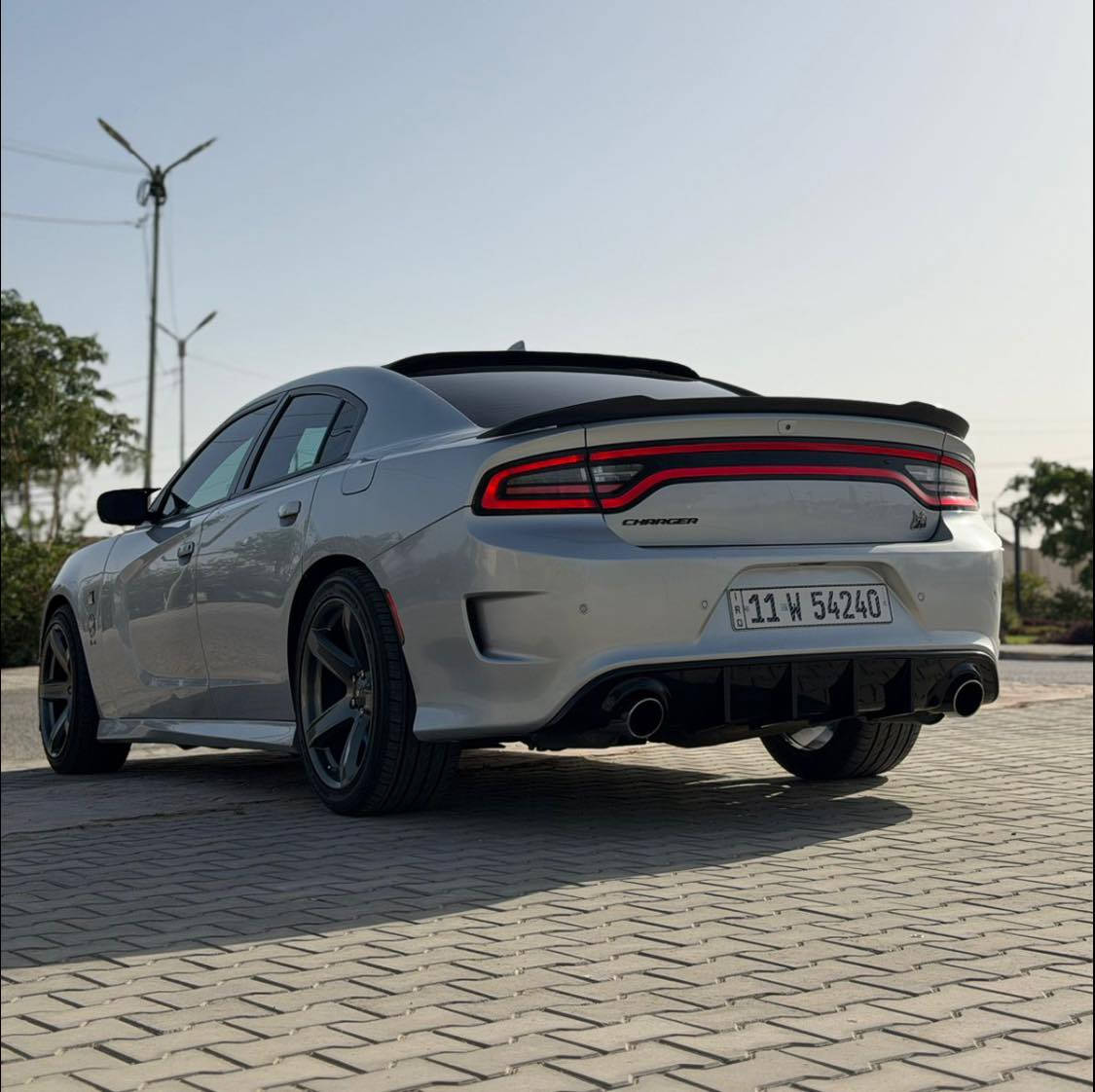 جارجر 2019
سكات باك 
 SRT
السيارة جدا نظيفه ومتعوب عليها
ومبرمجه يم مصطفى ايكل 
مكينة ٨ سلندر 6400
وقم بغداد بأسمي هزه وسنوية جدد
داخل جلد احمر  
سستم اكزوز بلادي
ويل نجمه اصلي
نظام سماعات Alpine
كراسي  كهربائية
ابل كار بلي + شاشة الجبيرة
حساسات خلفي+ مرايات عاكسة للضوء
تو ويل
كير مكينة بحالة الوكالة محافظ عليهم
ماشية 57 الف ميل
حادثها السيارة جاملغ مصبوغ وباب السايق ربع صبغ مثل ماموضح بالصور
باب السايق ربع صبغ 
الصوره عندي + بارد بسيط بالبنيد 
السياره اجدد من الصور
  السعر 210 وبيها مجال 
للاستفسار 
اثير وبي واتساب
***********
اسيا بدون واتساب
***********
