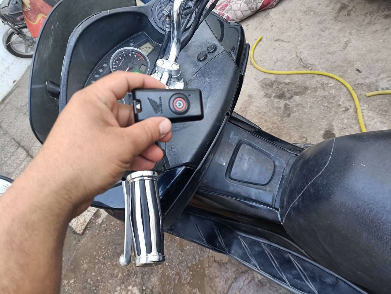 دراجه للبيع بصمه سعرها مليون وبيها مجال+964 784 050 0843


**إذا كنت صاحب هذا الإعلان وتريد حذفه لأي سبب، رجاءا أرسل رسالة إلى الدعم الفني**