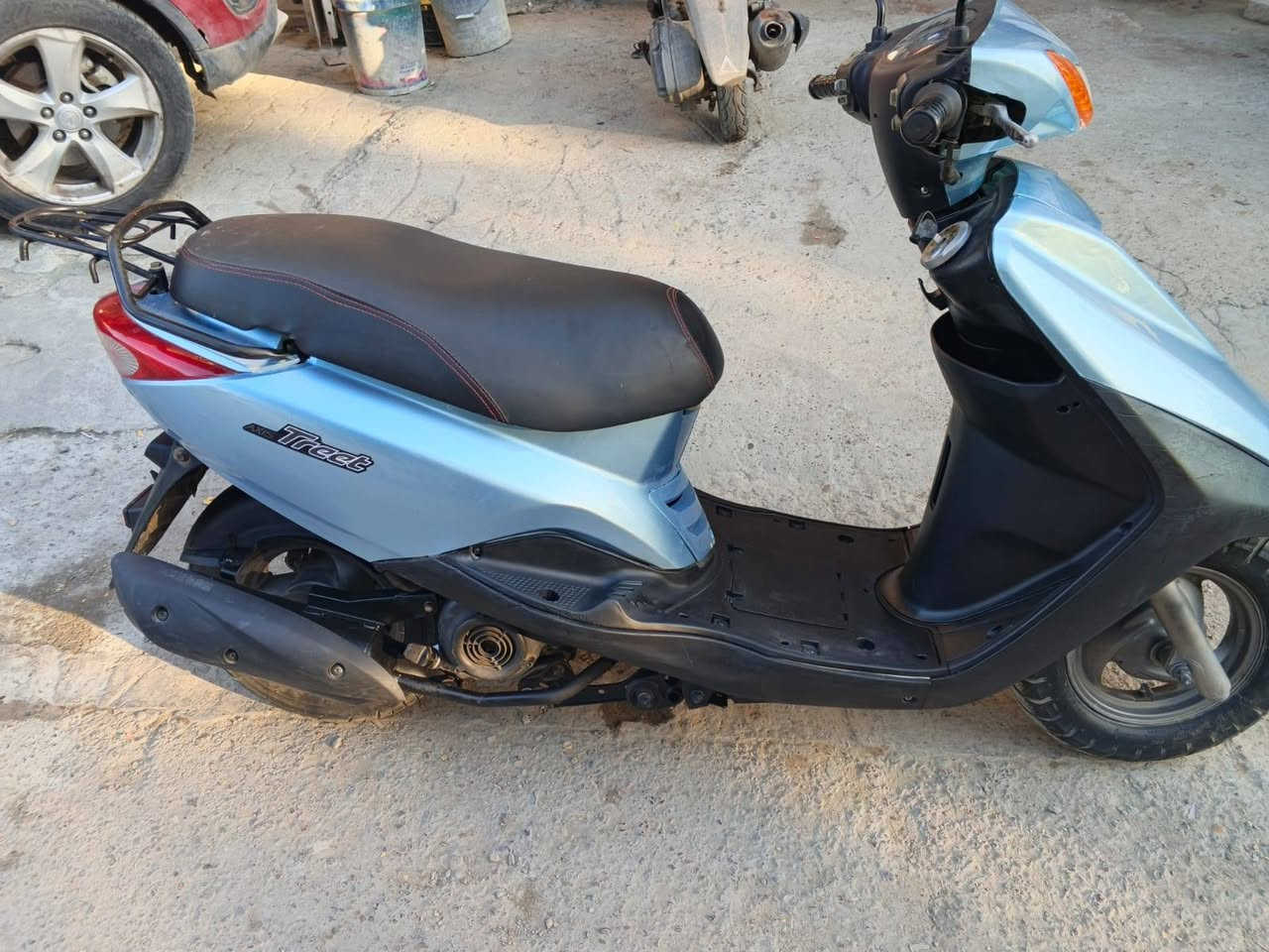 دراجه نضيفه وحلوه عوزها بس استاندوسطي  كفرات تجاري السعر 600  مكاني بغداد الحريه للتواصل والاستفسار ***********
