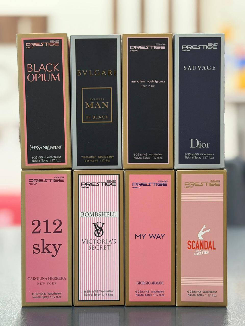 عطر مني cb جميع الماركات العالمية المشهورة اداء جدا عالي عطر جيب الحجم جدا مناسب للطلب واتساب ***********
