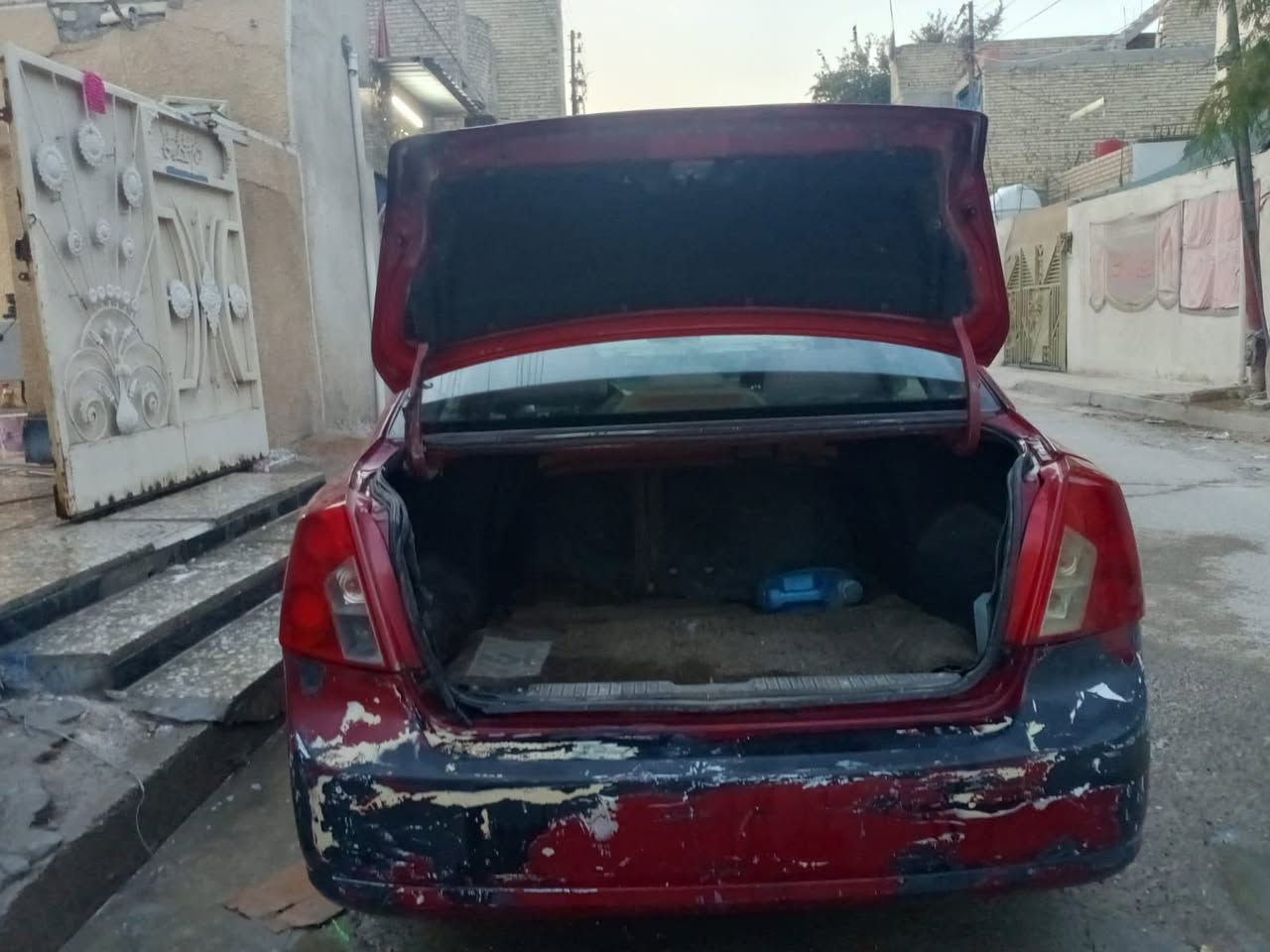 السلام عليكم فورنزا للبيع موديل 2007 سياره نضيفه كير مكينه مكفوله أضرار بس الي واضح بل صوره سياره جاهزه بأسمي تحويل ثاني يوم السعر 62 وبيها مجال ***********
