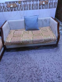 ١٠ مقاعد • استعمال قليل • دوشمه داخليه