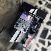 جهاز ألعاب محمول • ٢٥١٩٦ لعبة • رام ١٢٨جيجا